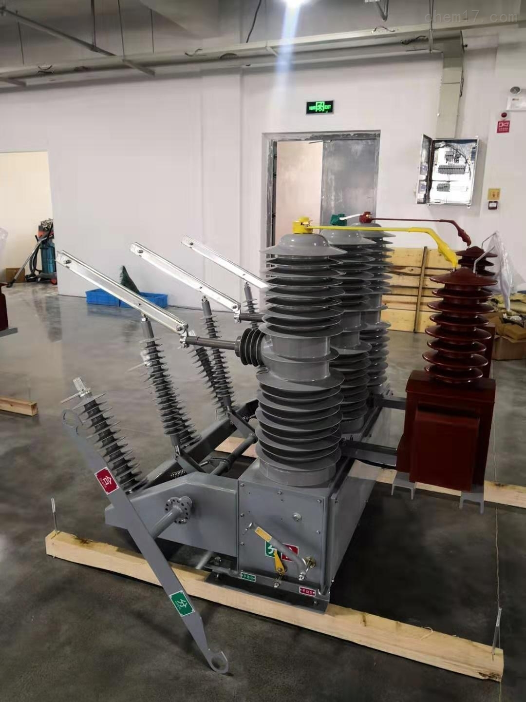 主线路35kv智能户外高压真空断路器